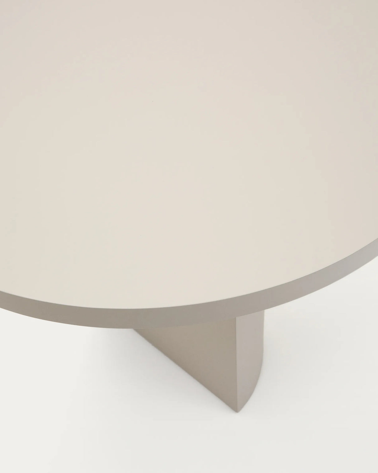 Tisch Nealy aus lackiertem MDF mit eierschalfarbenem Finish 200 x 100 cm von Kave Home – Produktbild 1