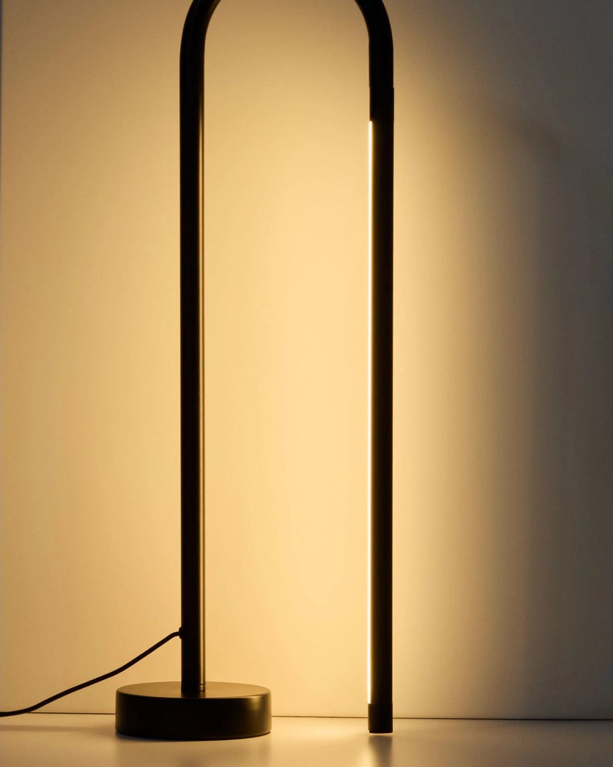 Tischlampe Bow aus schwarzem Aluminium von Kave Home – Bild 5