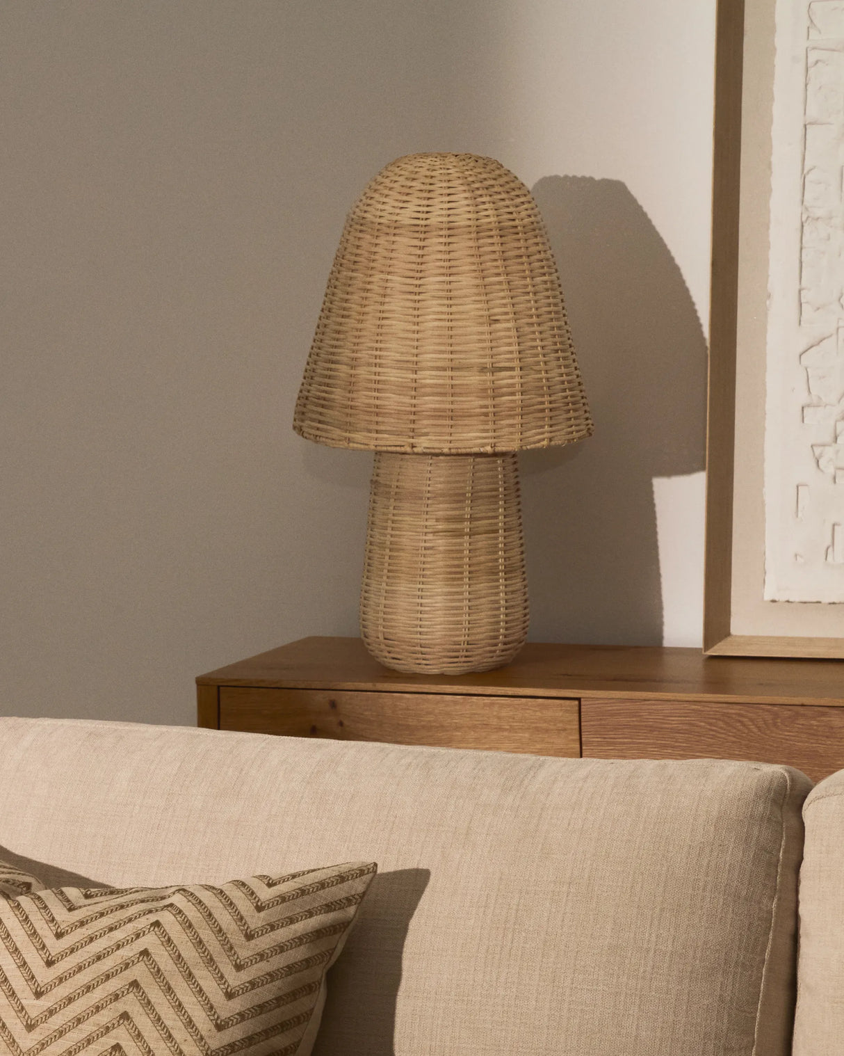 Tischlampe Neuda aus Rattan mit hellem Finish von Kave Home – Produktbild 2