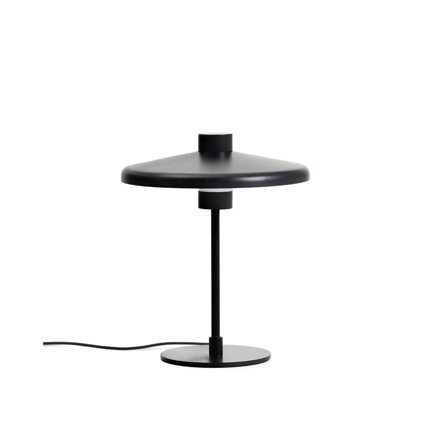 Tischlampe Nuvira aus schwarzem satiniertem Metall von Kave Home – Bild 1