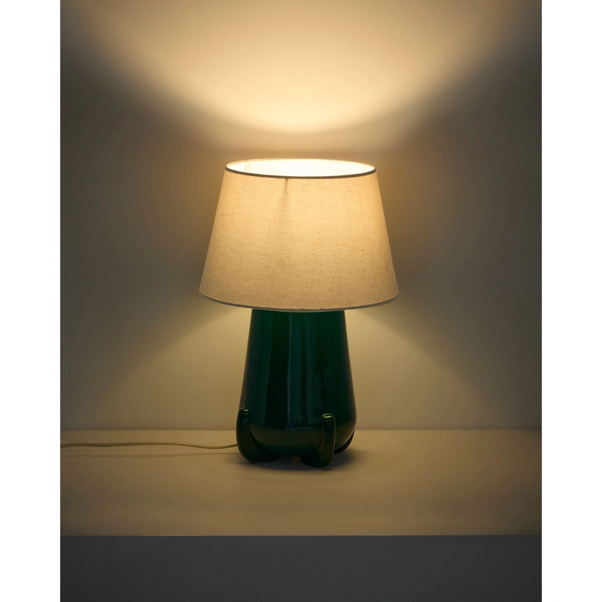 Tischlampe Odra aus Keramik mit glänzendem Finish von Kave Home – Bild 2