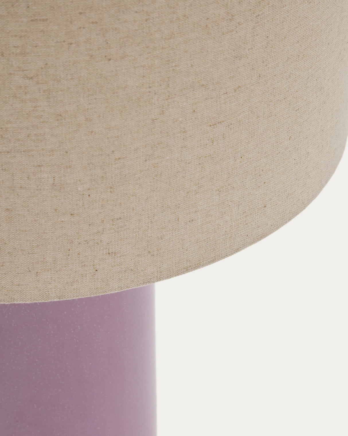 Tischlampe Toneric aus Keramik mit lila Finish und Baumwolle von Kave Home – Produktbild 2