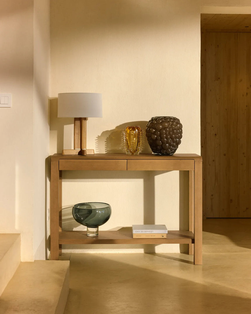 Tischleuchte Niani aus Kautschukholz mit Finish in Naturton und elfenbeinfarbenem Baumwollschirm Ø 30 cm von Kave Home – Bild 3