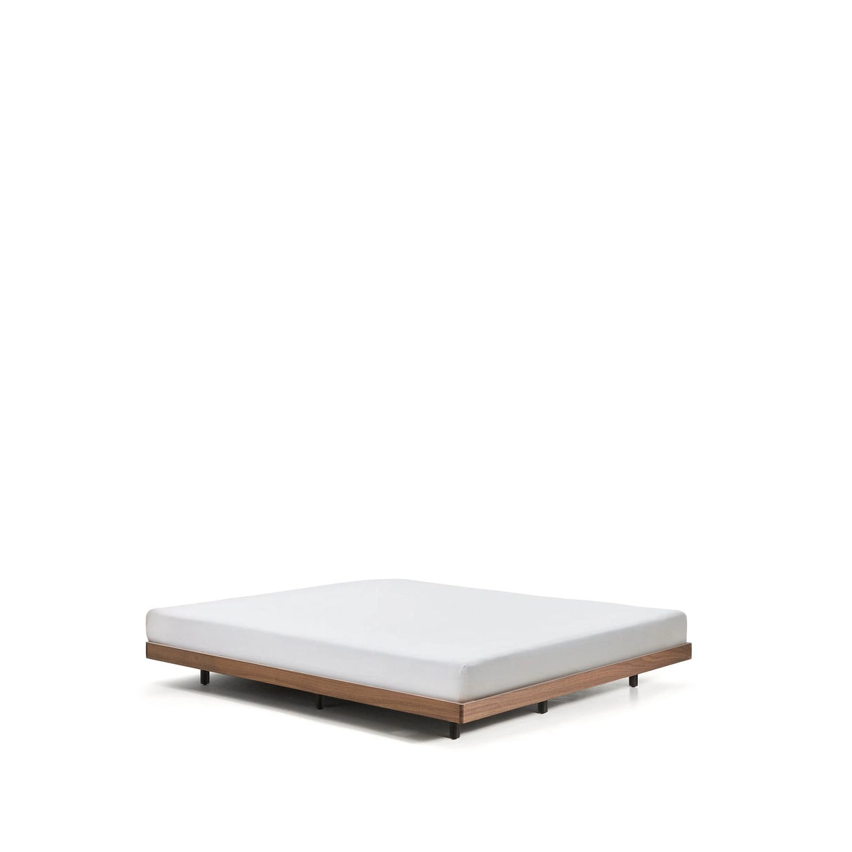 Unterbau Norlen aus Nussbaumfurnier mit dunklem Finish für Matratzen 160 x 200 cm FSC Mix Credit von Kave Home – Produktbild 4