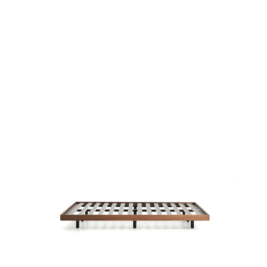 Unterbau Norlen aus Nussbaumfurnier mit dunklem Finish für Matratzen 180 x 200 cm FSC Mix Credit von Kave Home – Produktbild 5