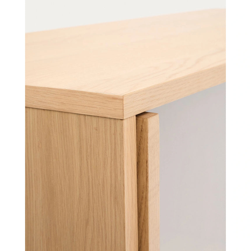 Vitrine Helvine 4 Türen 2 Schubladen Eichenfurnier gehärtetes Glas 100 x 174 cm FSC 100% von Kave Home – Bild 10