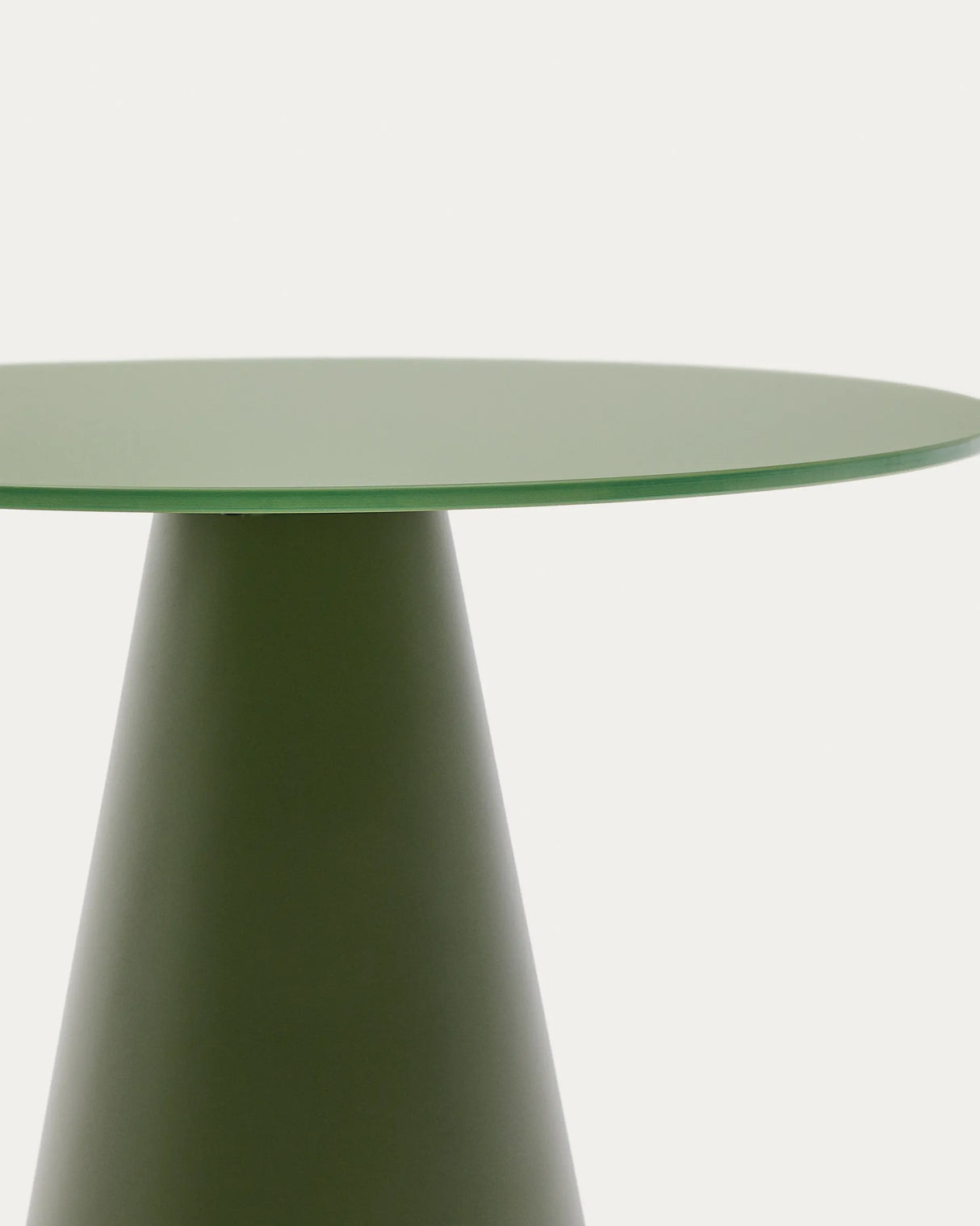 Wilshire Beistelltisch aus gehärtetem Milchglas und Stahl matt grün lackiert Ø50 cm von Kave Home – Produktbild 6