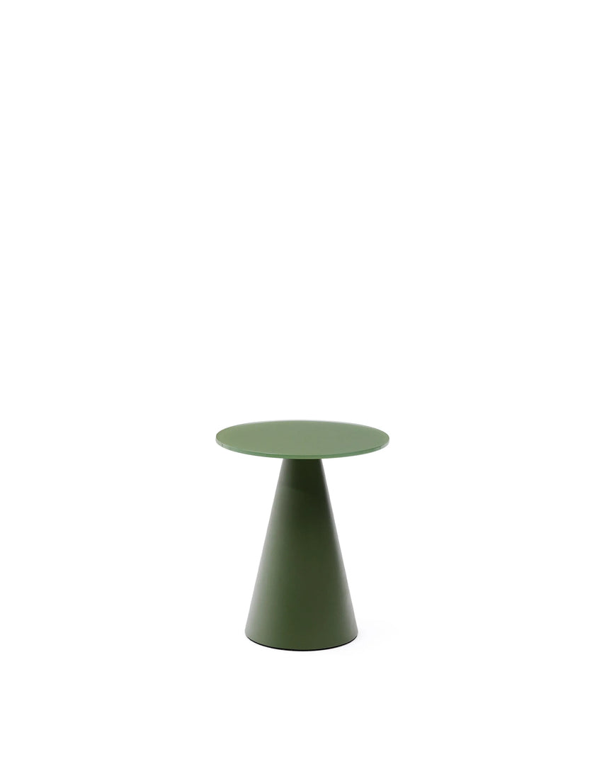 Wilshire Beistelltisch aus gehärteten Milchglas und Stahl matt grün lackiert Ø35 cm von Kave Home – Produktbild 1