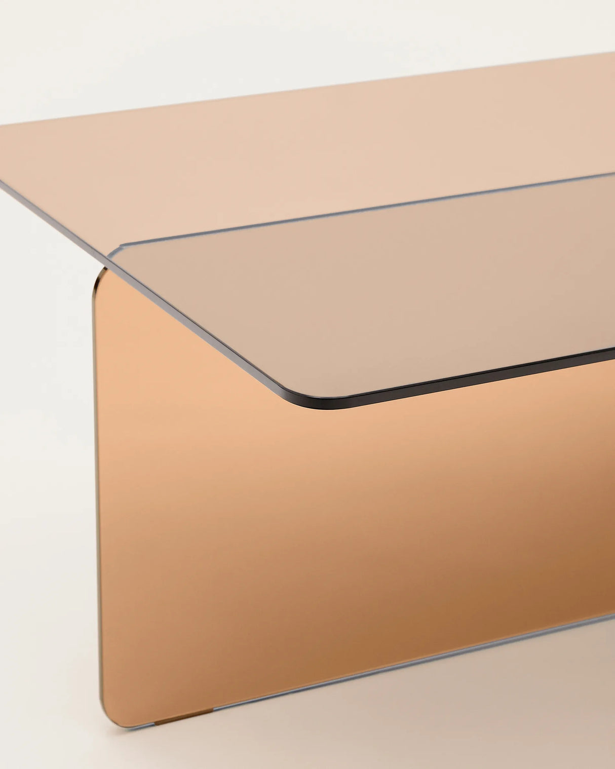 Couchtisch Zaren aus braunem gehärtetem Glas 120 x 60 cm – Bild 1