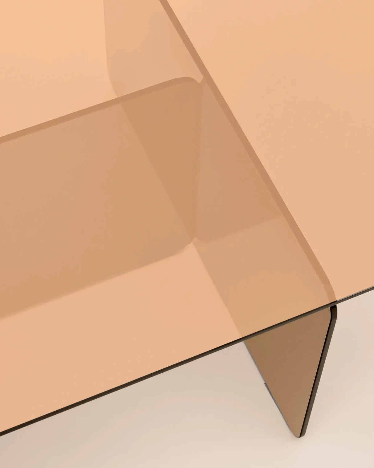 Couchtisch Zaren aus braunem gehärtetem Glas 120 x 60 cm – Bild 2