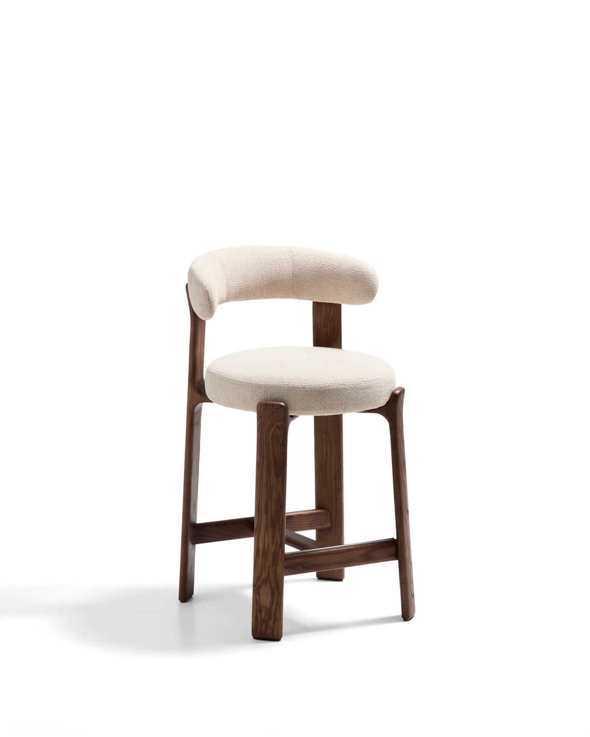 Hocker Granite aus beigefarbener Chenille und massivem Eschenholz mit walnussholzfarbenem Finish, FSC 100%, 65 cm – Bild 1