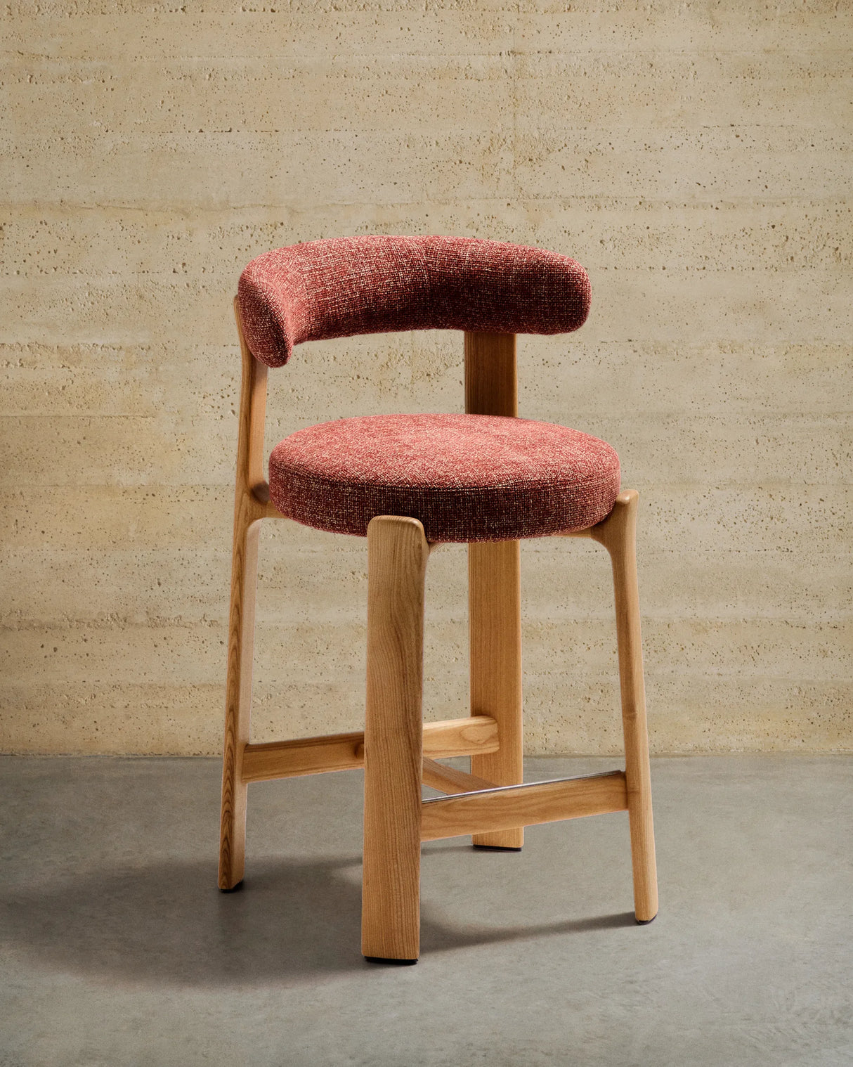 Hocker Granite aus Chenille und massivem Eschenholz, FSC 100%, 65 cm – Bild 2