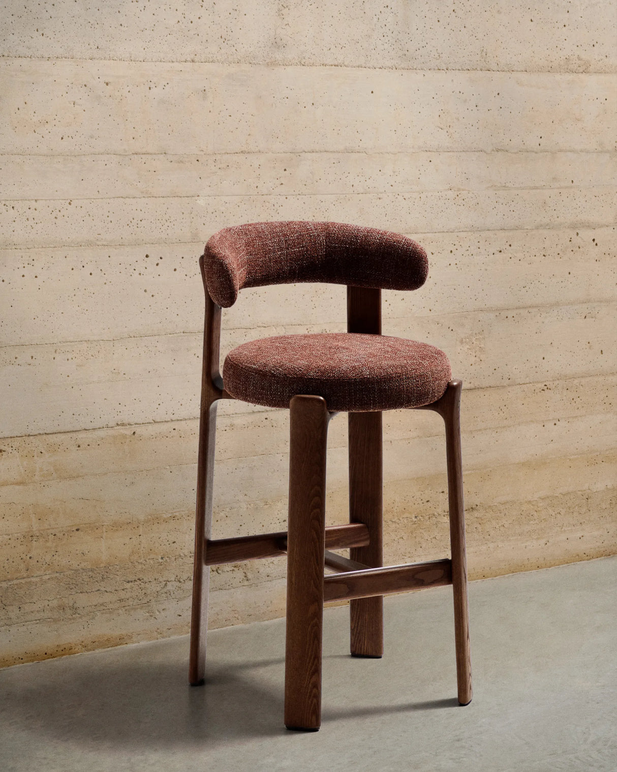 Hocker Granite aus Chenille und massivem Eschenholz, FSC 100%, 75 cm – Bild 2