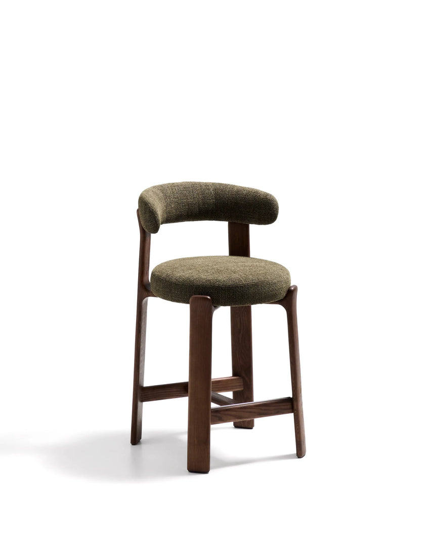 Hocker Granite aus grüner Chenille und massivem Eschenholz mit walnussholzfarbenem Finish, FSC 100%, 65 cm – Bild 1