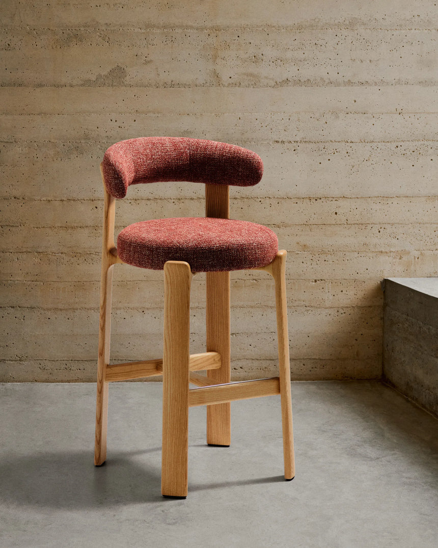 Hocker Granite aus terrakottafarbener Chenille und massivem Eschenholz mit naturfarbenem Finish, FSC 100%, 75 cm – Bild 2