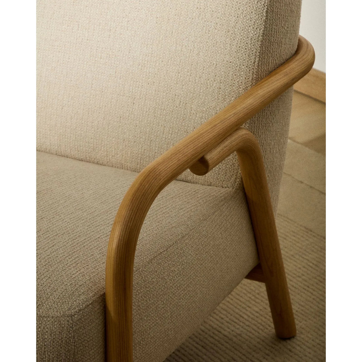 Sessel Sylo aus Chenille und massivem Eschenholz, FSC 100 % – Bild 3