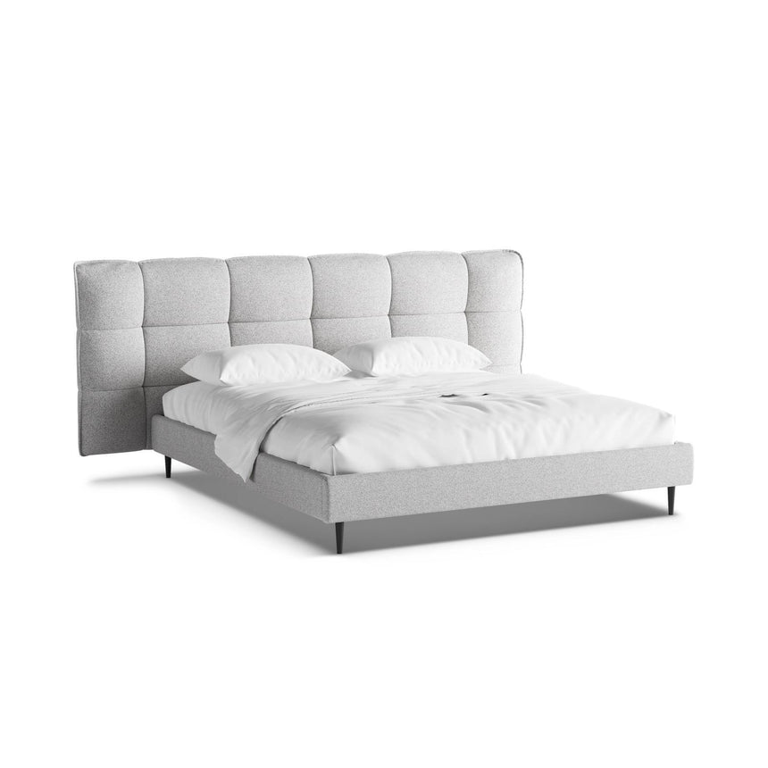 Eric Bett mit Kopfteil aus Strukturierter Stoff in Leichtes Grau Melange (Puente 80), 140x200 cm von Micadoni – Bild 1