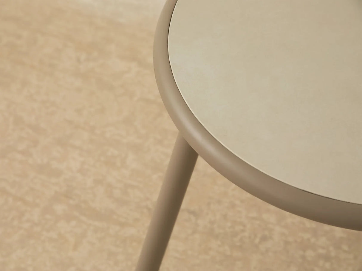 Gartencouchtisch Roig aus Aluminium mit Platte aus gesintertem Stein 42.5x42.5x43 von Micadoni – Produktbild 5