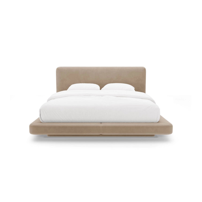 Linea Bett mit Kopfteil aus Samt in Mandelbeige (Magic Velvet 2282), 200x200 cm von Micadoni – Bild 5