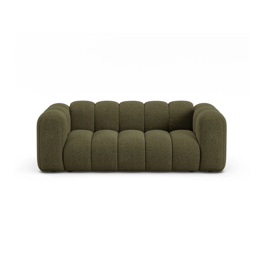 Lupine 2-Sitzer Sofa aus Chenille in Grün (Eden 12 Olive), 200x95 cm von Micadoni – Bild 1