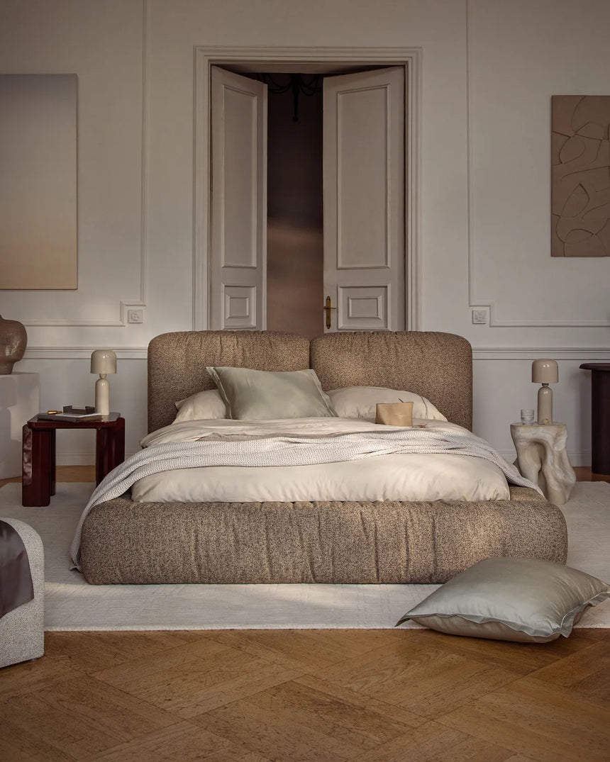 Martina Bett mit Doppelkopfteil und Stauraum aus Strukturierter Stoff in Hellgrau (Boston Light Grey), 140x200 cm von Micadoni – Bild 2