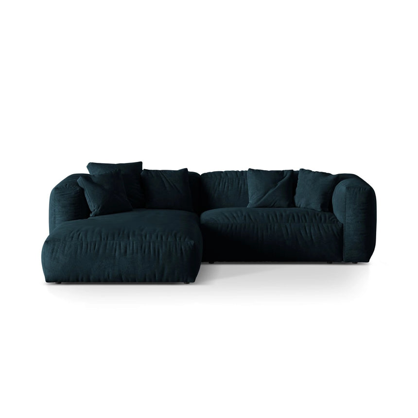 Martina modulares Ecksofa, Linke Seite, Sitztiefe 76 cm, aus Samt in Deep Petrol (Vogue 13), 280x176 cm von Micadoni – Bild 1
