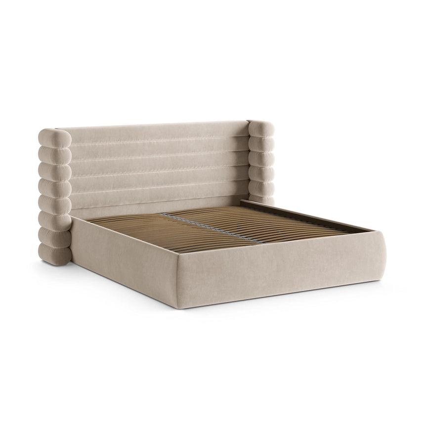 Mount Bett mit Kopfteil und Stauraum aus Samt in Beige (Salvador 1), 200x200 cm von Micadoni – Bild 6