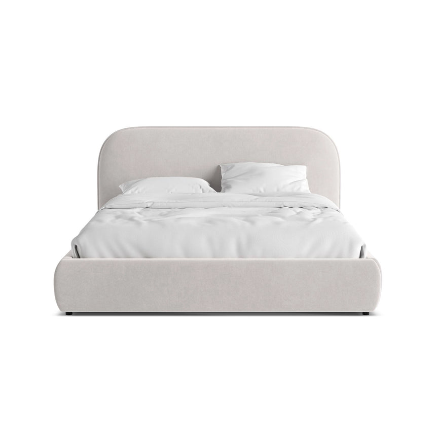 Murada Bett mit Kopfteil aus Samt in Hellgrau (Salvador 16), 180x200 cm von Micadoni – Bild 1