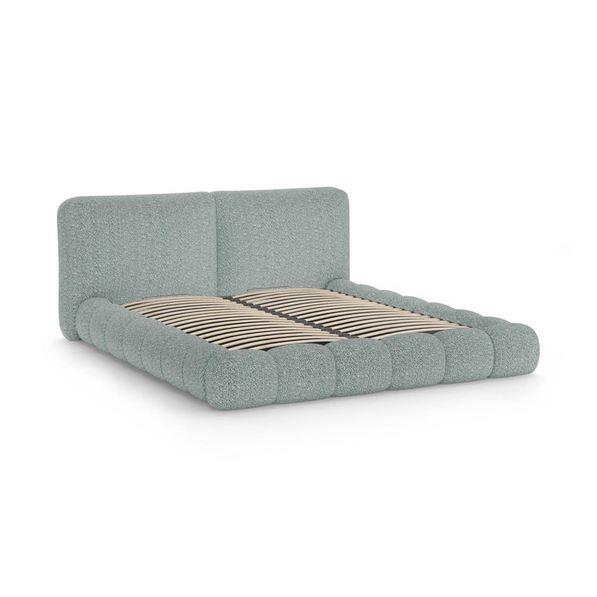 Solange Bett mit Kopfteil und Stauraum aus Chenille in Gedämpftes Blau (SILENCIO 72), 200x200 cm von Micadoni – Bild 6