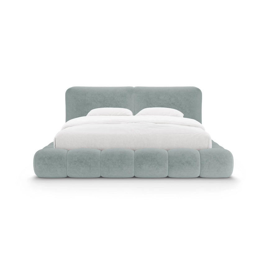 Solange Bett mit Kopfteil und Stauraum aus Chenille in Hellblau (Perfect Harmony 72), 200x200 cm von Micadoni – Bild 5