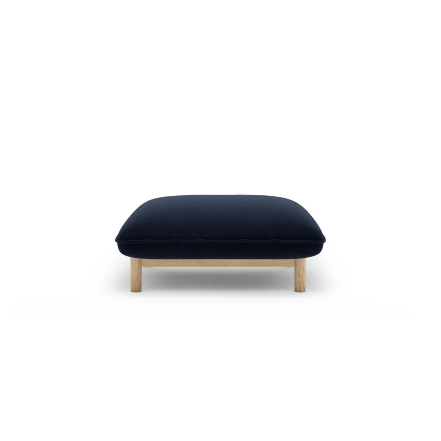 Ada Pouf aus Samt (Casino Deep Blue) in Königsblau, 80x65 cm – Bild 1