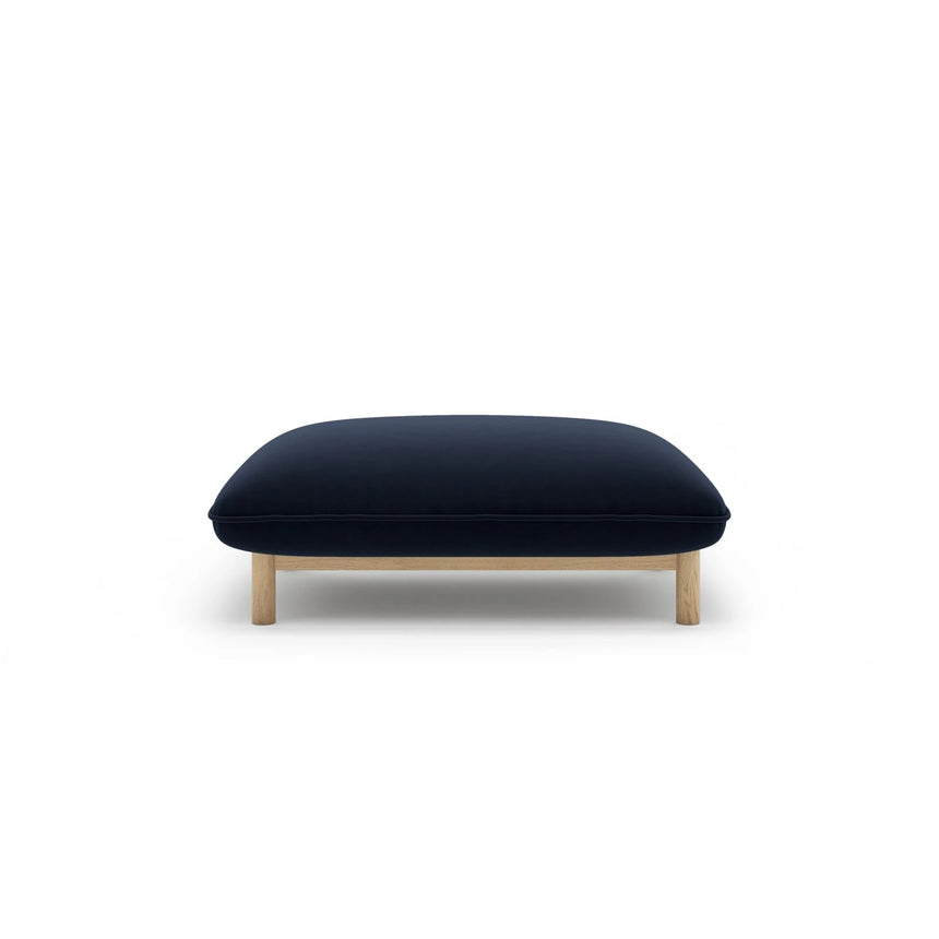 Ada Pouf aus Samt (Casino Deep Blue) in Königsblau, 95x65 cm – Bild 1