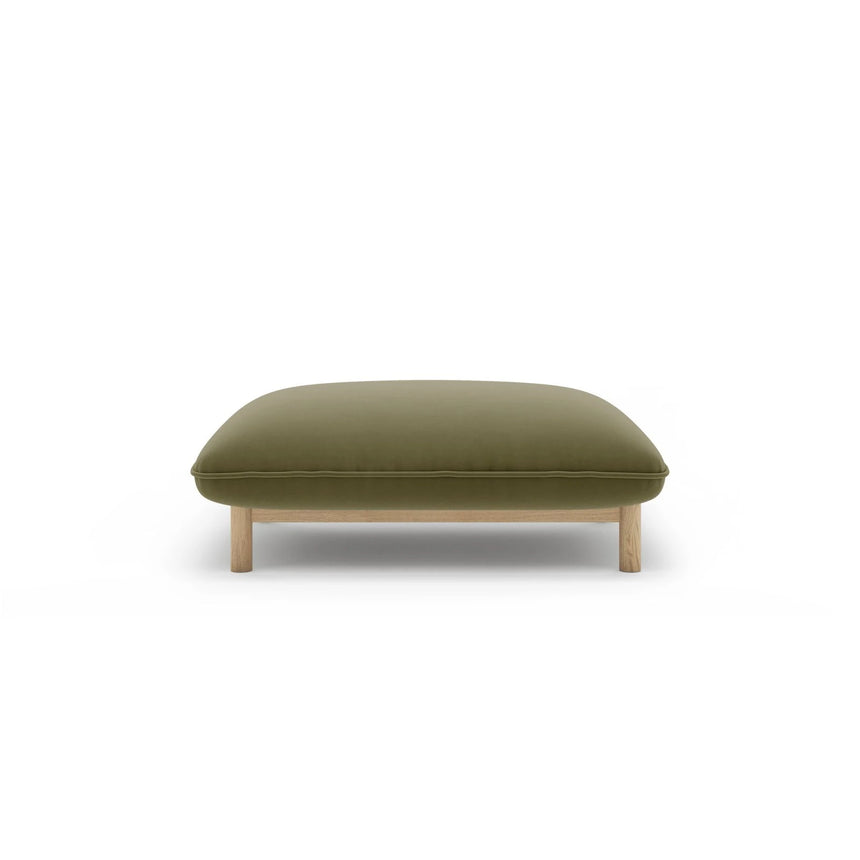 Ada Pouf aus Samt (Casino Forest) in Hellgrün, 95x65 cm – Bild 1