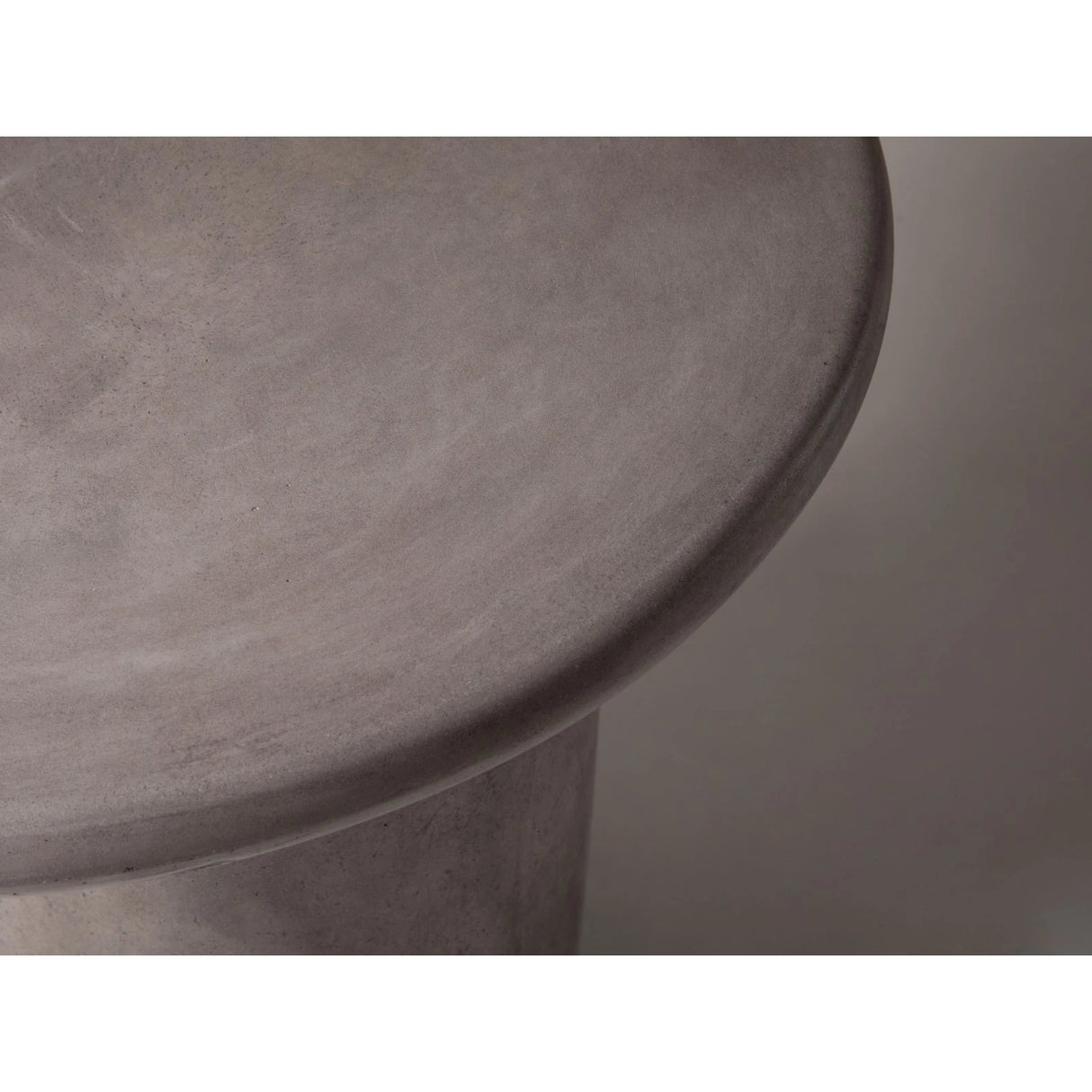 Daria Beistelltisch aus Beton, 55x47x50 cm – Bild 7