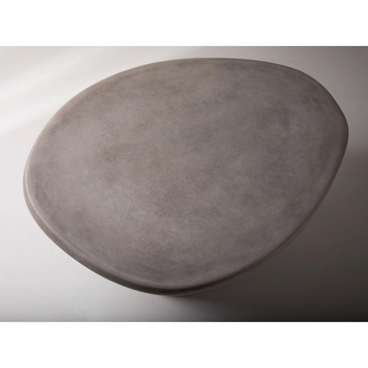 Daria Couchtisch aus Beton, 85x61x40 cm – Bild 6