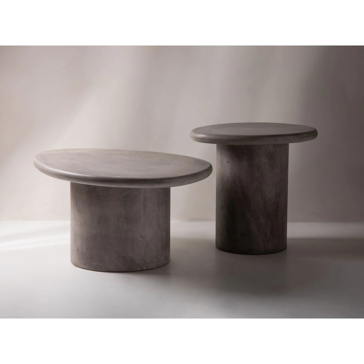 Daria Couchtisch aus Beton, 85x61x40 cm – Bild 8