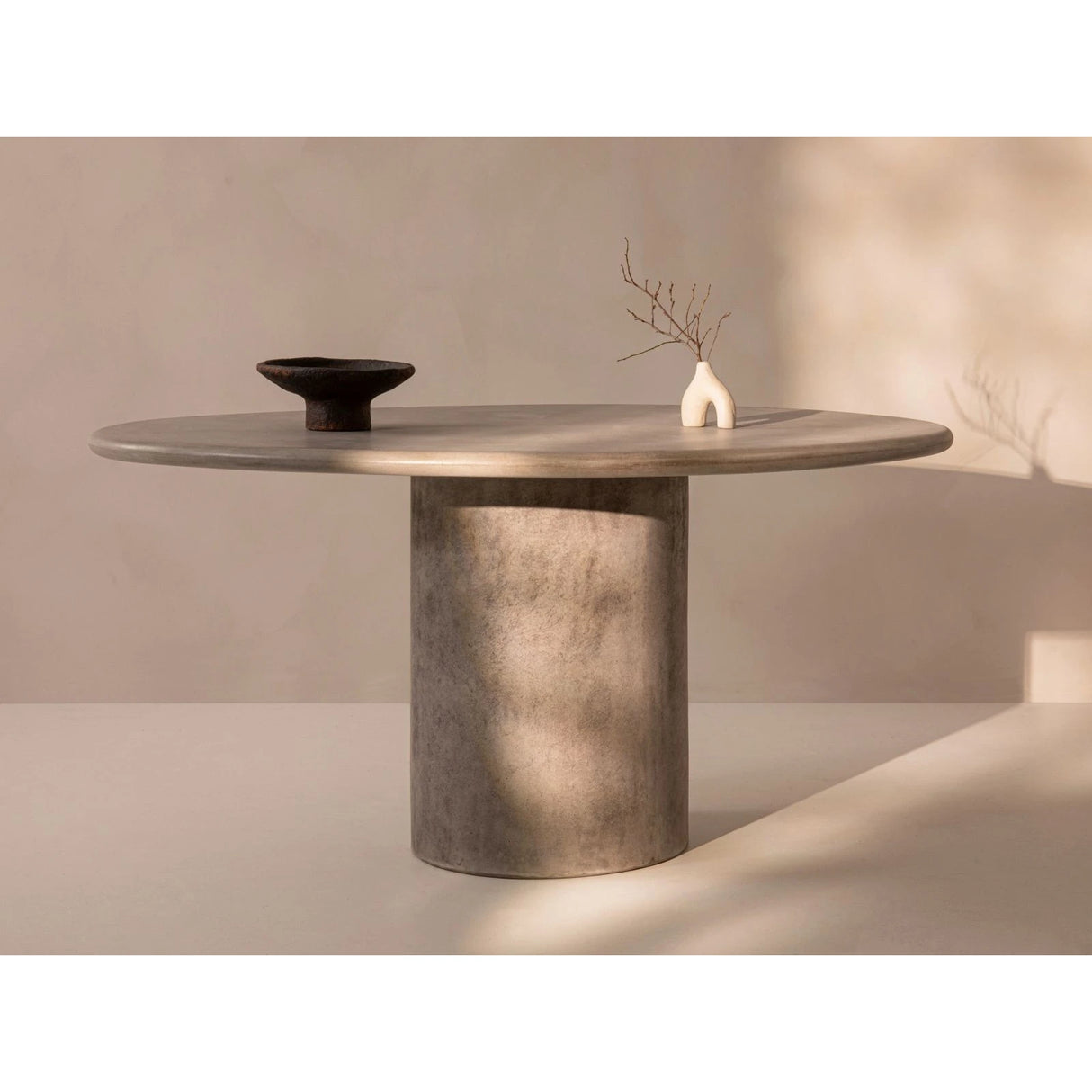 Daria Esstisch aus Beton, 150x120x75 cm – Bild 9