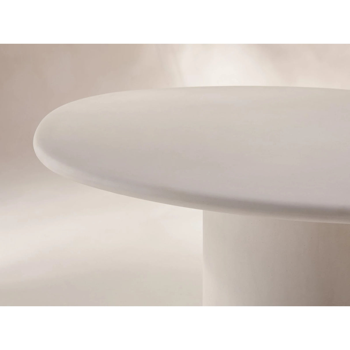 Daria Esstisch aus Beton, 150x120x75 cm – Bild 6