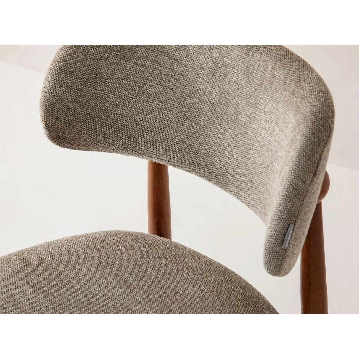 Essstuhl Efiie, gepolstert mit Strukturierter Stoff (BFT 04 Brown) in Braun, 48x51 cm – Bild 7