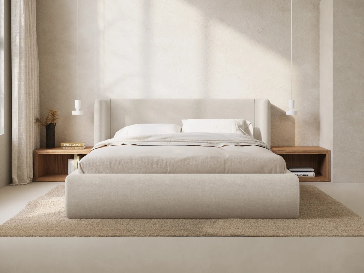 Jolene Bett mit Kopfteil und Stauraum, aus Strukturierter Stoff (Wind 05) in Leichtes Beige, 200x200 cm – Bild 2