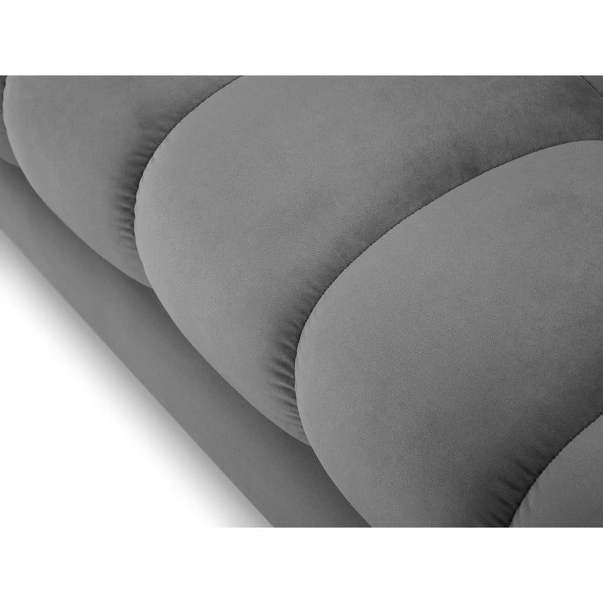 Mamaia 4-Sitzer Ecksofa, Rechte Seite, Beine Goldmetall, mit Bezug aus Samt (Blu13) in Hellgrau, 293x185 cm – Bild 6
