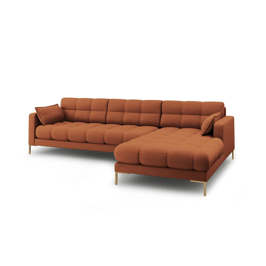 Mamaia 4-Sitzer Ecksofa, Rechte Seite, Beine Goldmetall, mit Bezug aus Strukturierter Stoff (Nev52) in Ziegel, 293x185 cm – Bild 4