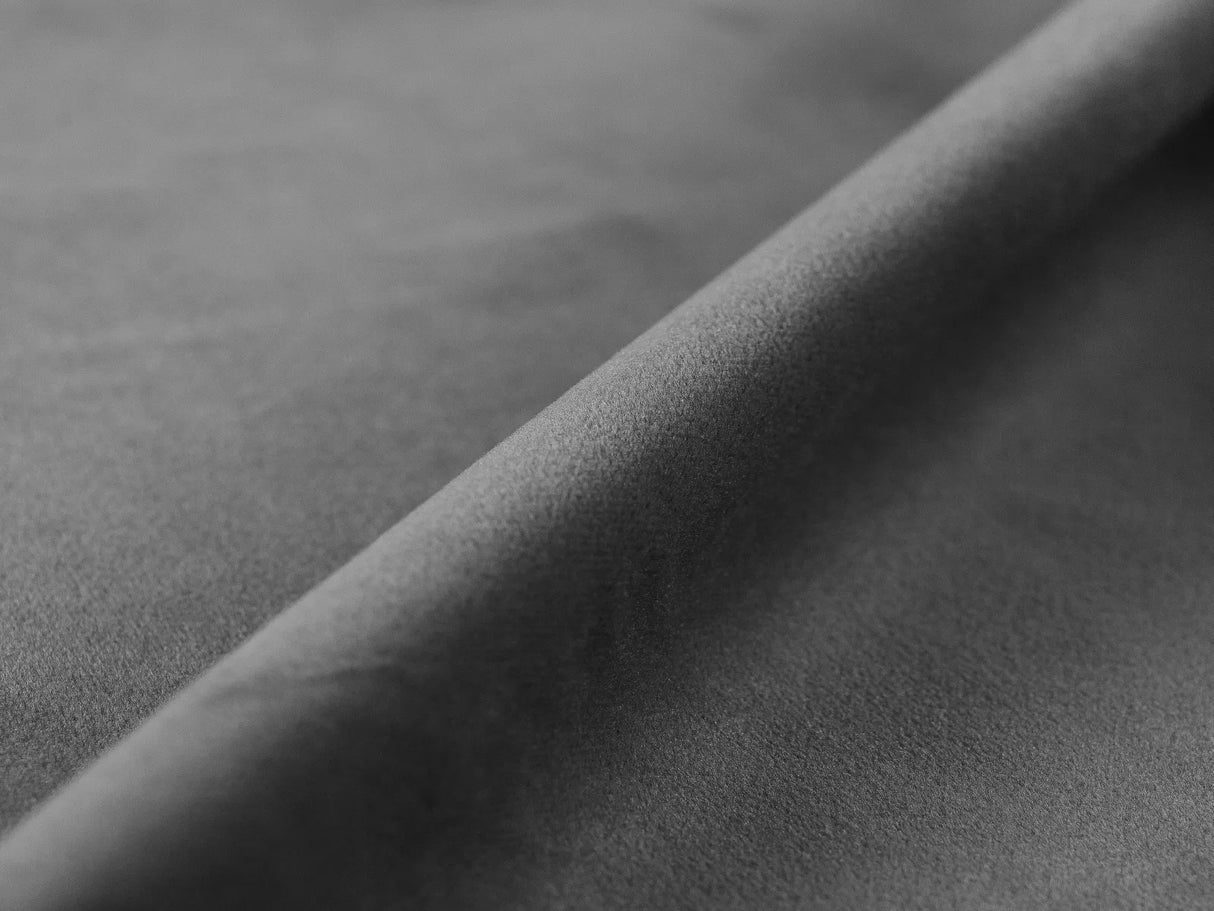 Nuria 2-Sitzer Sofa mit Bezug aus Samt (PariSte) in Grau, 170x110 cm – Bild 4
