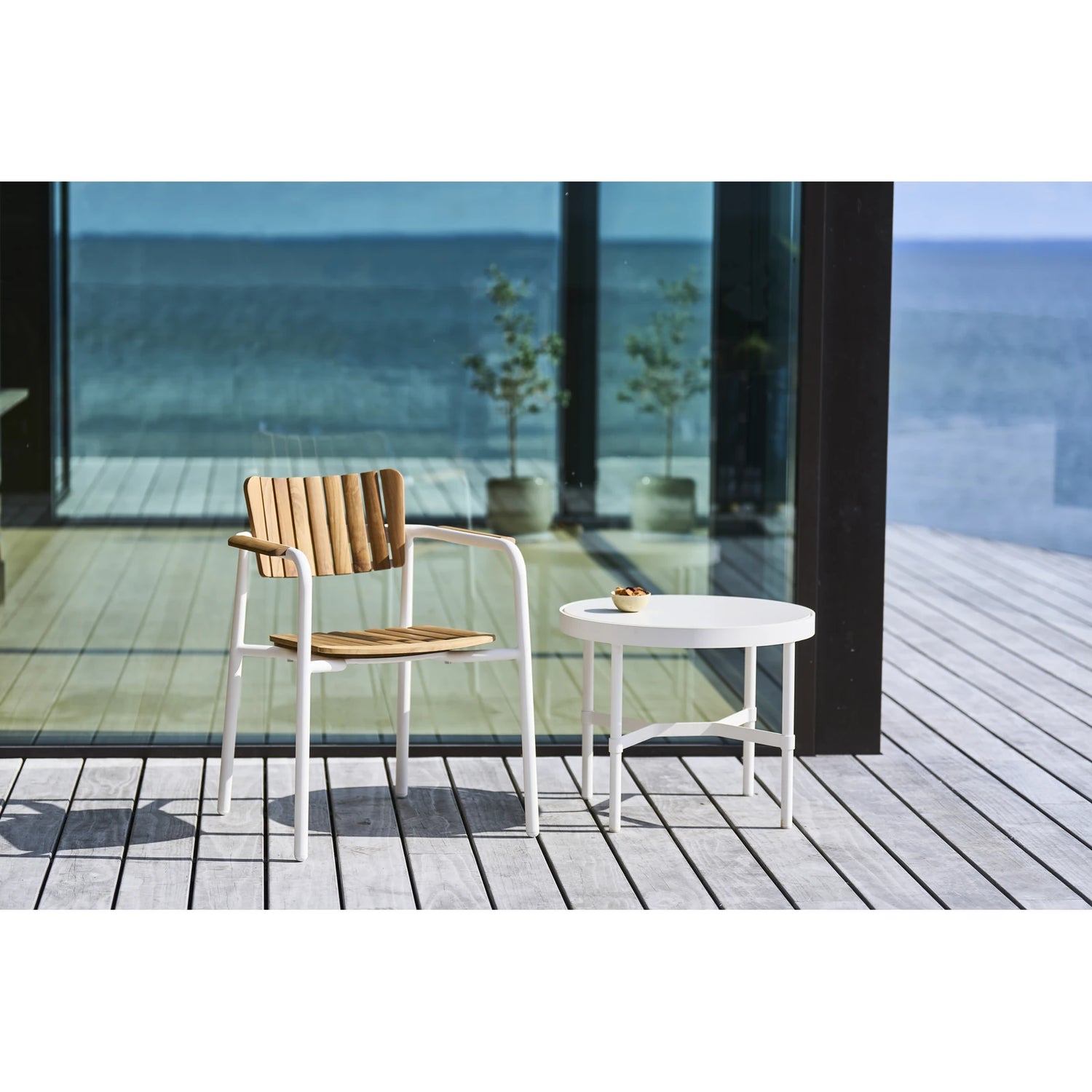 mindo 119 - Outdoor Stuhl mit Armlehnen aus Teakholz und Aluminium - ZEN ZONE Furniture