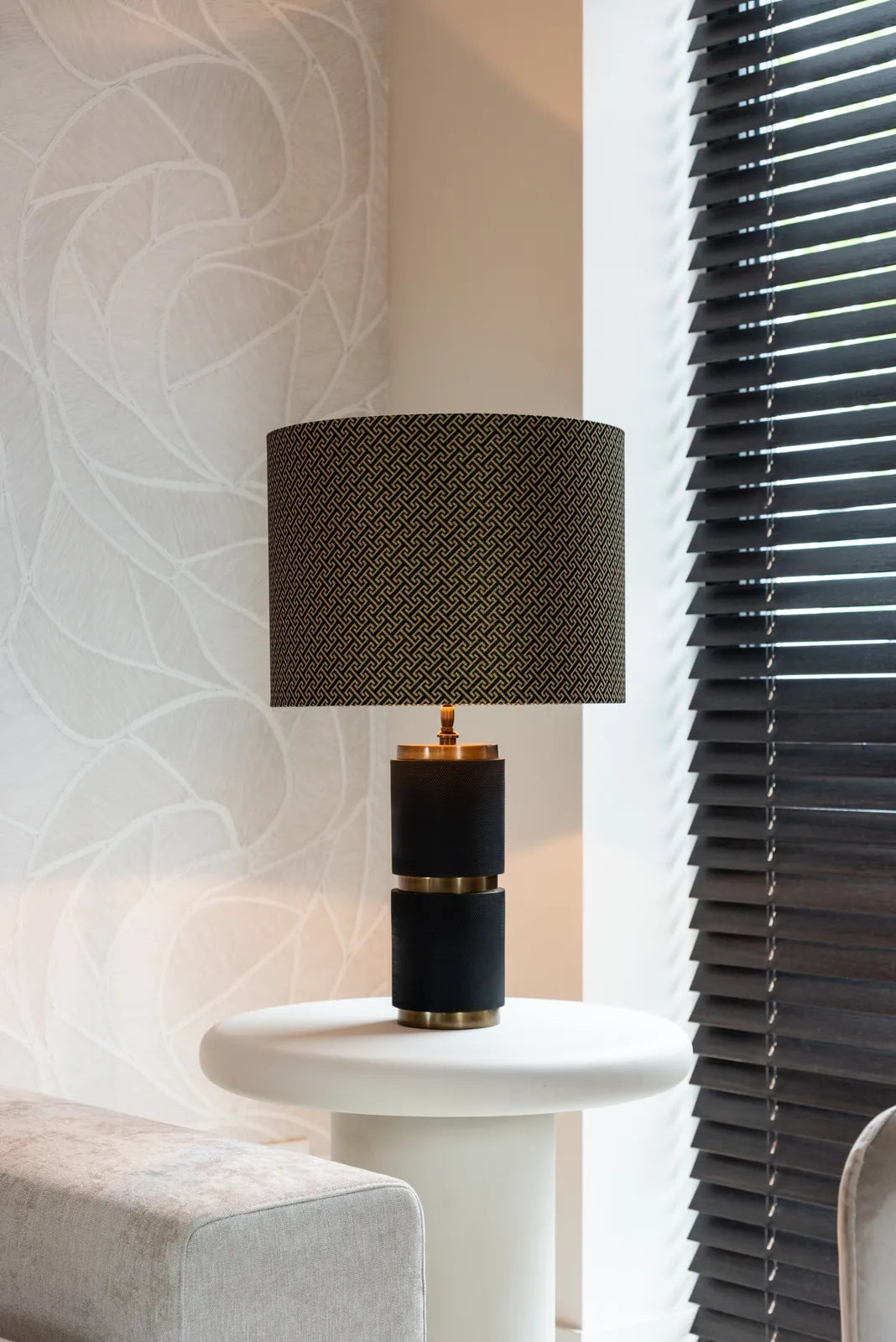 Beistelltisch Bloomstone in weiß, 55x55x60 cm von Richmond Interiors – Produktbild 9