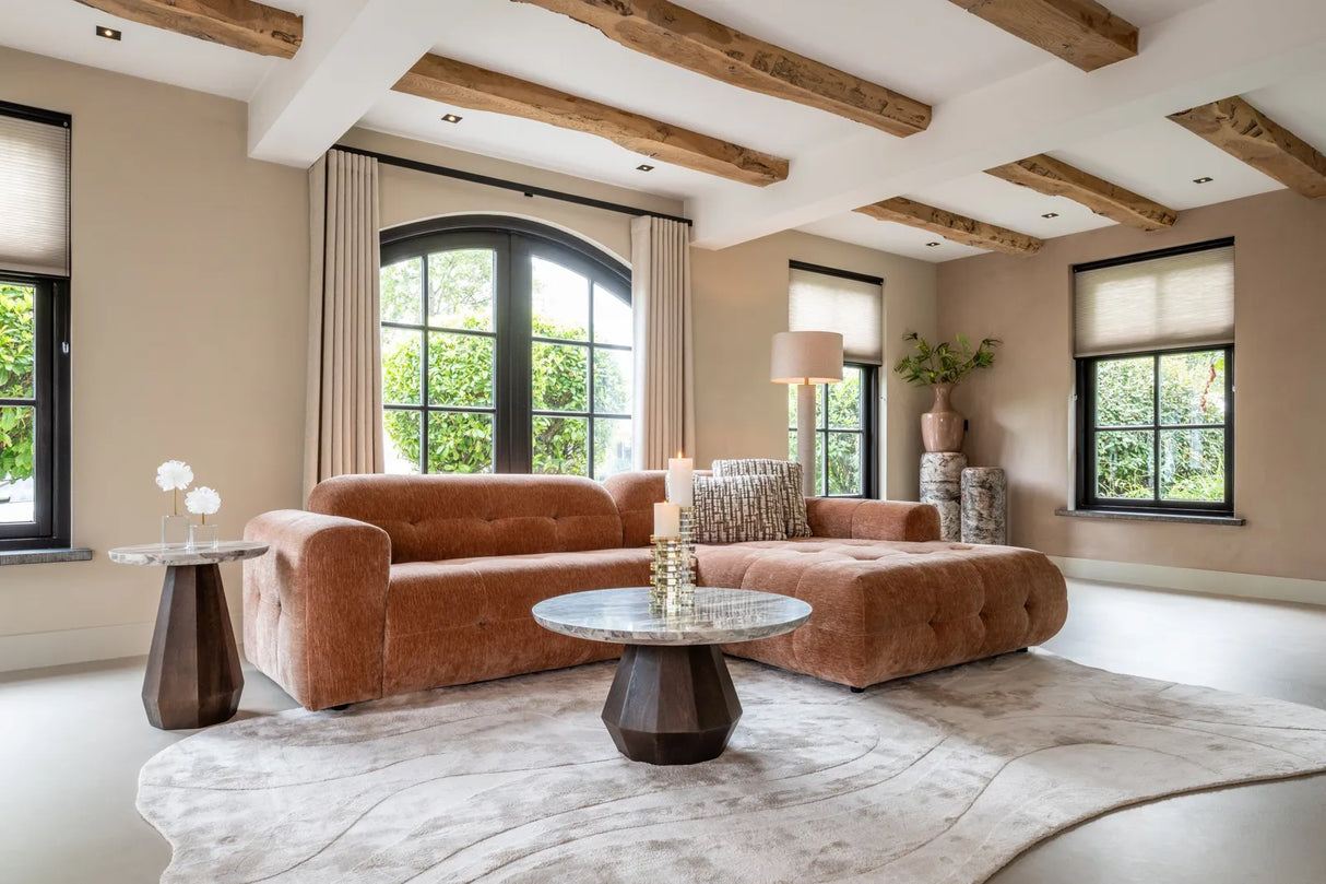 Beistelltisch Oberoy aus Toronto-Marmor und Mangoholz in Blush beige, 45x45x56 cm von Richmond Interiors – Produktbild 16