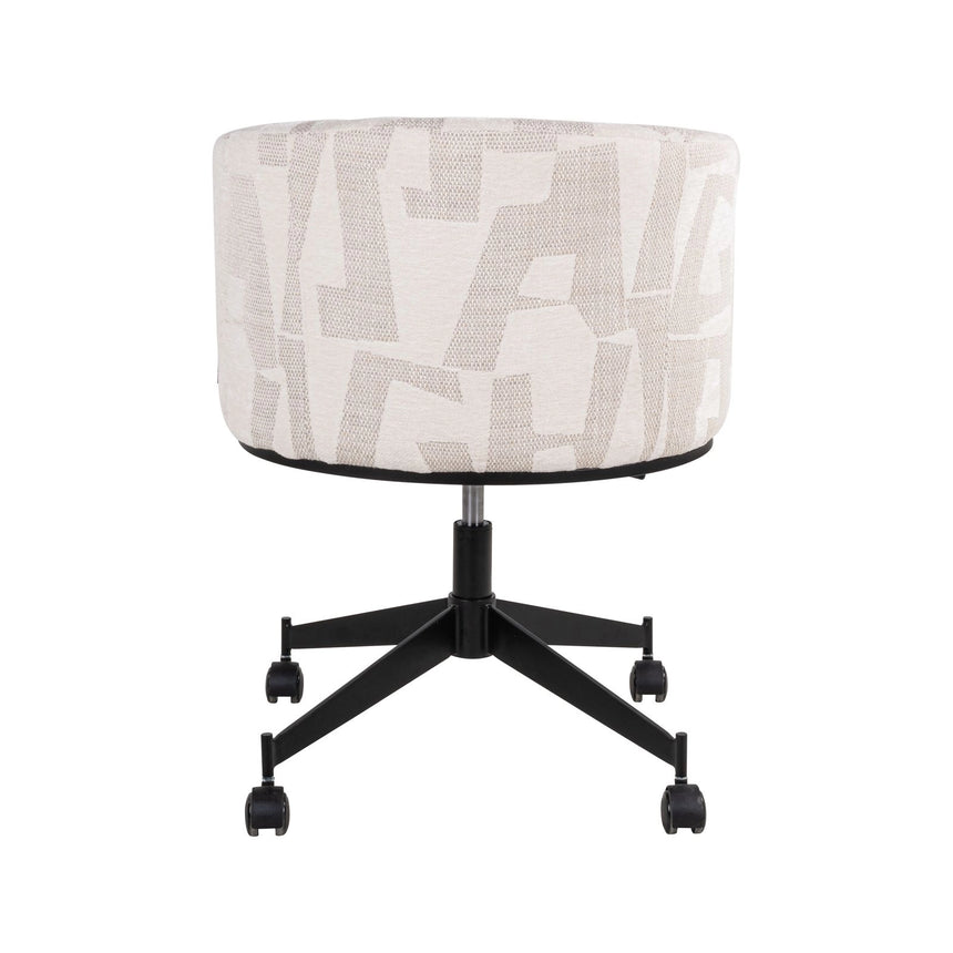 Drehbarer Essstuhl Rochenne auf Rollen in beige graffic von Richmond Interiors – Bild 11