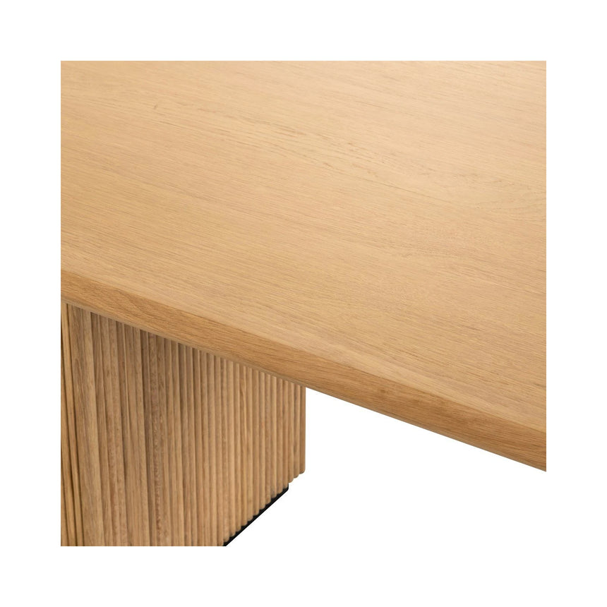 Esstisch Belfort aus natürlicher Eiche, 240x100x77 cm von Richmond Interiors – Bild 5
