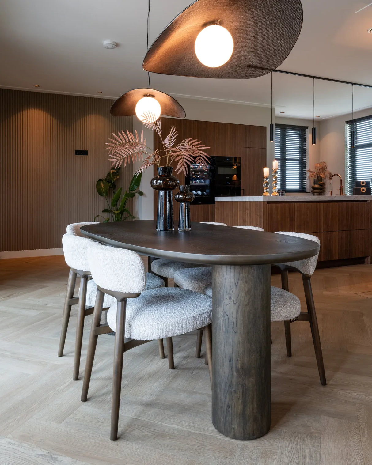 Esstisch Ellington aus Eichenfurnier in braun, 230x100x76 cm von Richmond Interiors – Produktbild 7