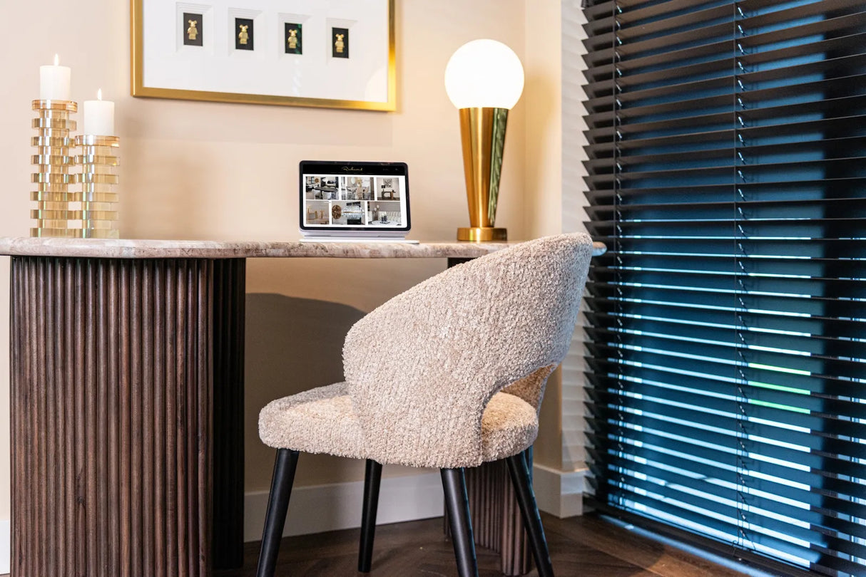 Schreibtisch Rashford aus Toronto-Marmor in Blush beige, 150x74x76 cm von Richmond Interiors – Bild 9